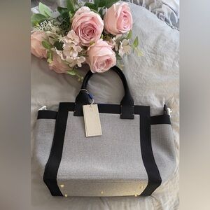 The Handbag Color - Grey Mist